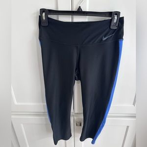 Nike Capris (Small)